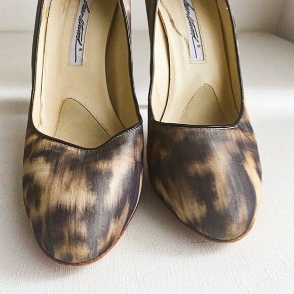 Brian Atwood Classic Animal Print Sexy High Heels Stilettos 37.5 - Picture 3 of 7